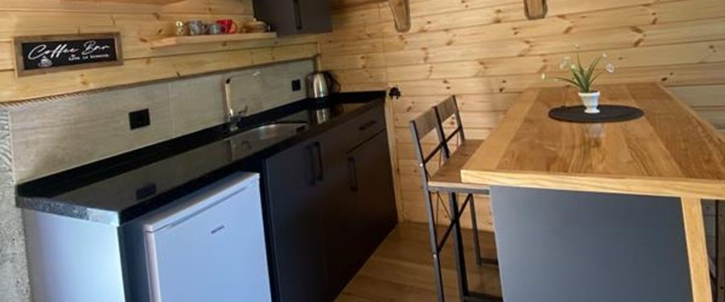 Ардешен: Valent Suit Bungalov