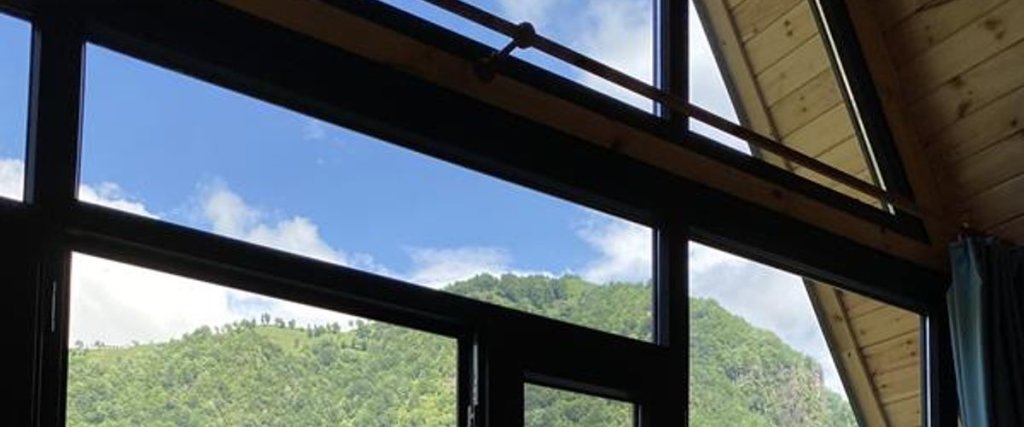 Ардешен: Valent Suit Bungalov