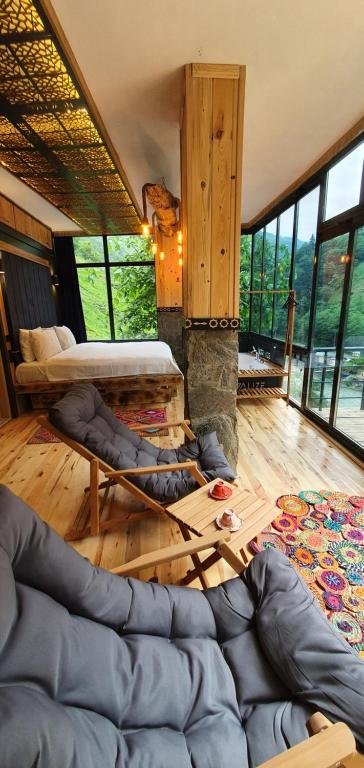 Ардешен: Novalize Tinyhouse