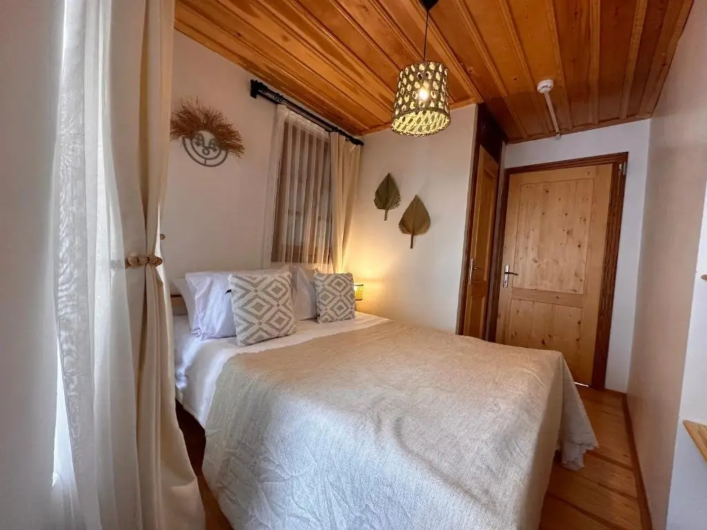 Айвалык: Hanole Guest House