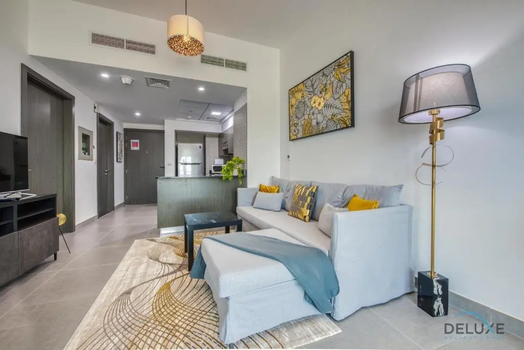 Дубай: Gleeful 1BR in Bella Rose Al Barsha South by Deluxe Holiday Homes