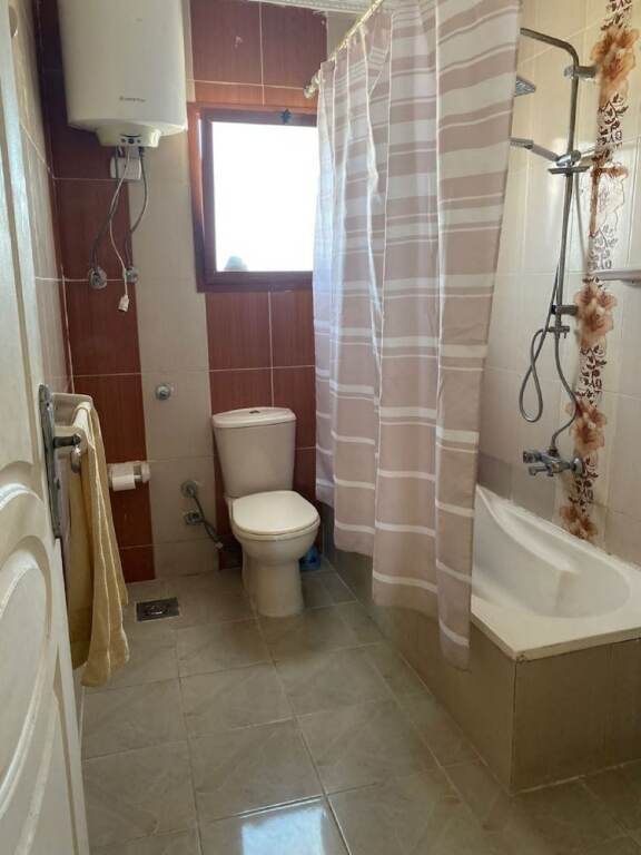 Александрия: Females Only Host Is Woman Citycenter Near All