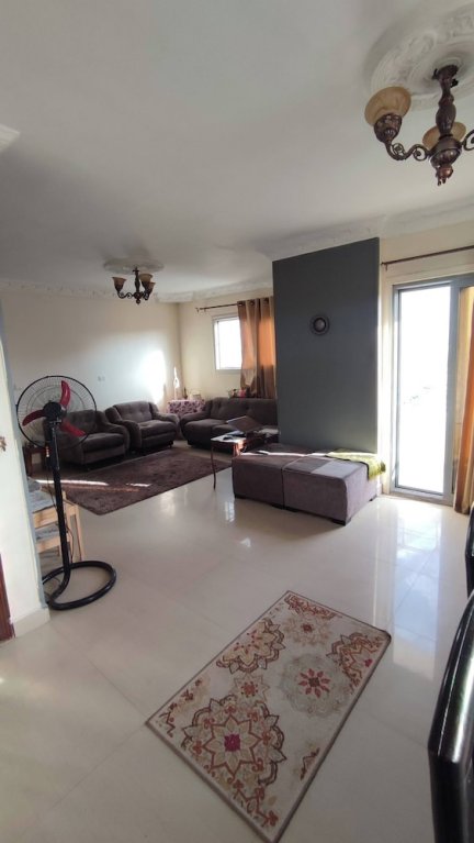 Александрия: Females Only Host Is Woman Citycenter Near All