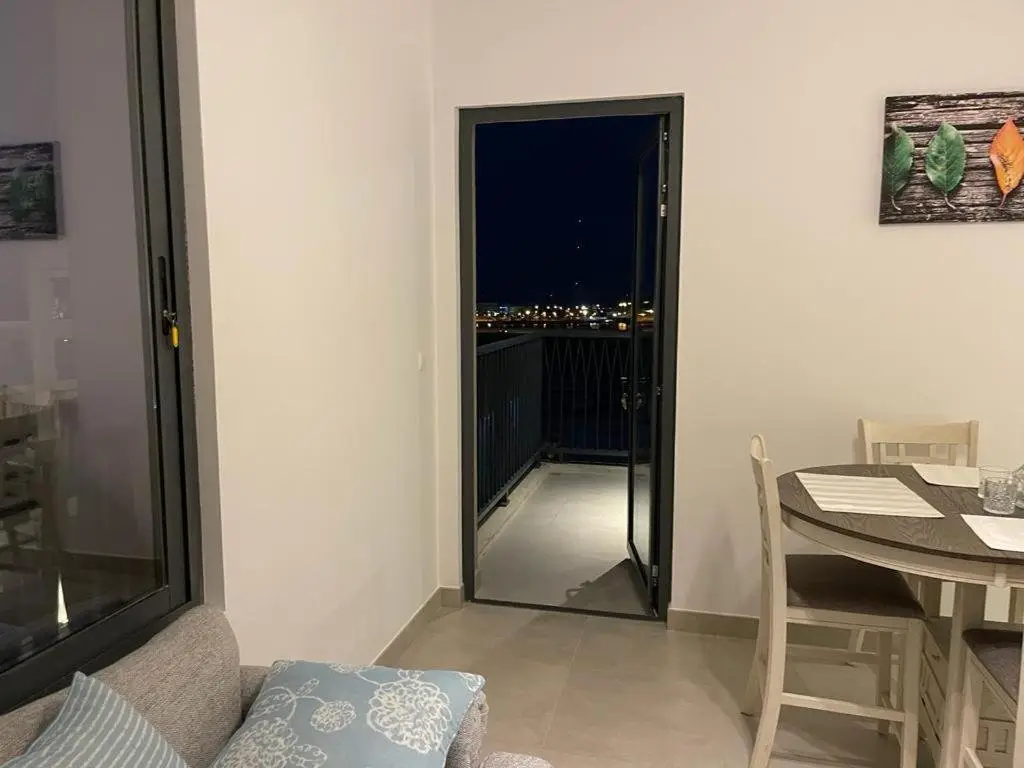 Шарджа: Two Bedroom Beach Residence