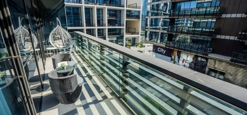 Aya - Impeccable 1BR Apartment with Balcony in City Walk — фото 1