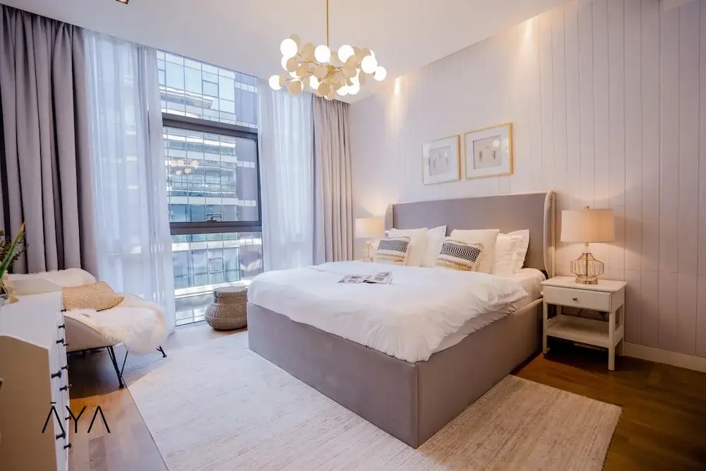 Дубай: Aya - Impeccable 1BR Apartment with Balcony in City Walk