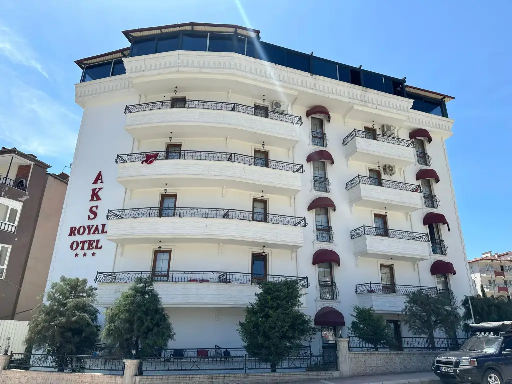 AKS Royal Otel — фото 1