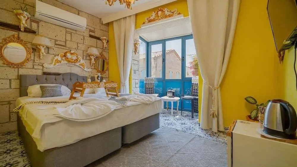 Чешме: Lamur Otel