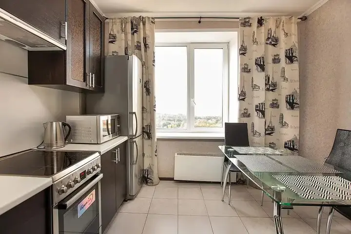 Тольятти: Апартаменты ZebraHome с видом на Волгу и горы