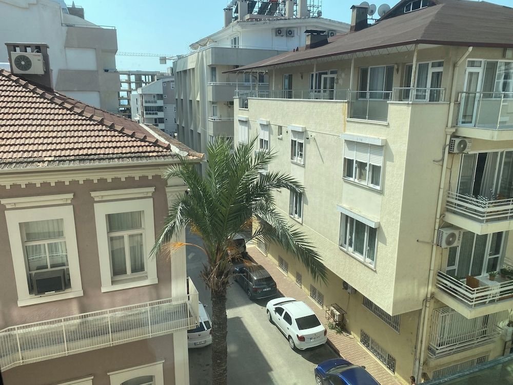 Анталья: In The Middle Hotel