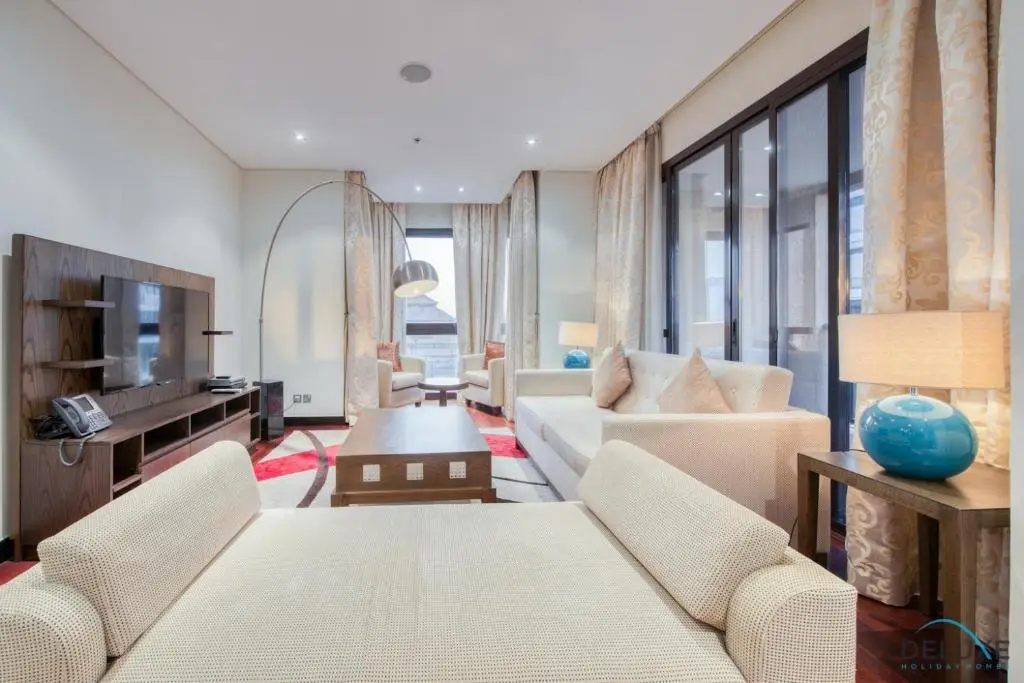 Дубай: Elegant 2BR in Royal Amwaj Residences North Palm Jumeirah by Deluxe Holiday Homes