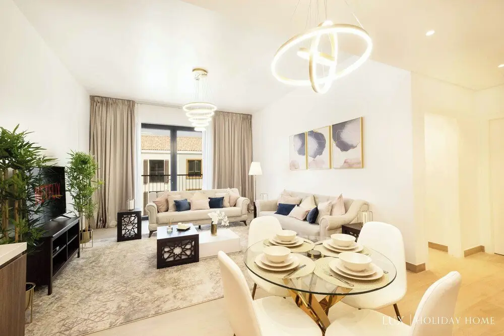 Дубай: LUX The La Mer Sea View Suite 2