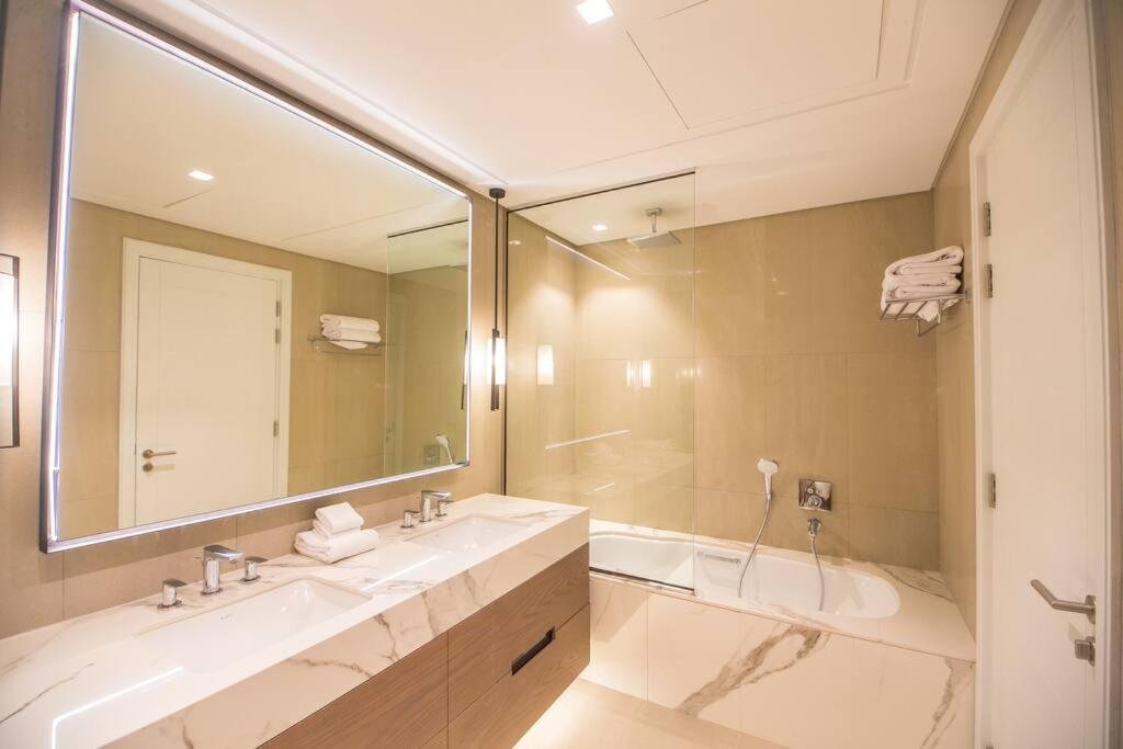 Мурба: Luxurious 5 Bedroom Apartment - Full Ocean view