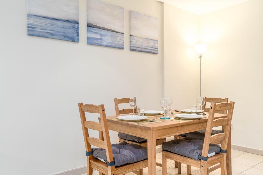 Дубай: Lux Bnb 1bd Cosy Sleeps 4 Greens Views