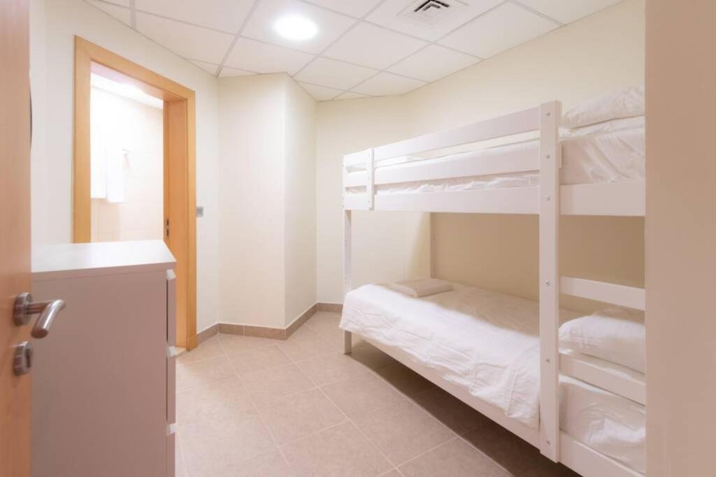 5 min walk to Five Palm -spacious (200M2) 3BR+kids — фото 1