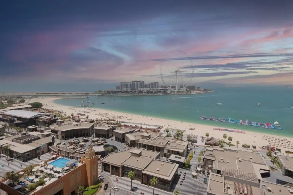 Дубай: Upgraded with Full Sea View Rimal 5 Suites - Entire 4 Bedroom - Beach Access