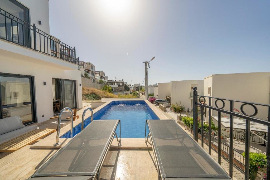 3 Bedroom Villa With Private Pool 10 Minutes Away From Yalikavak — фото 1