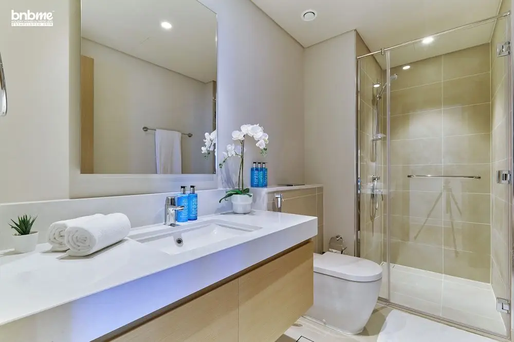 Дубай: 2B Creek Harbour 2605 by bnbme homes
