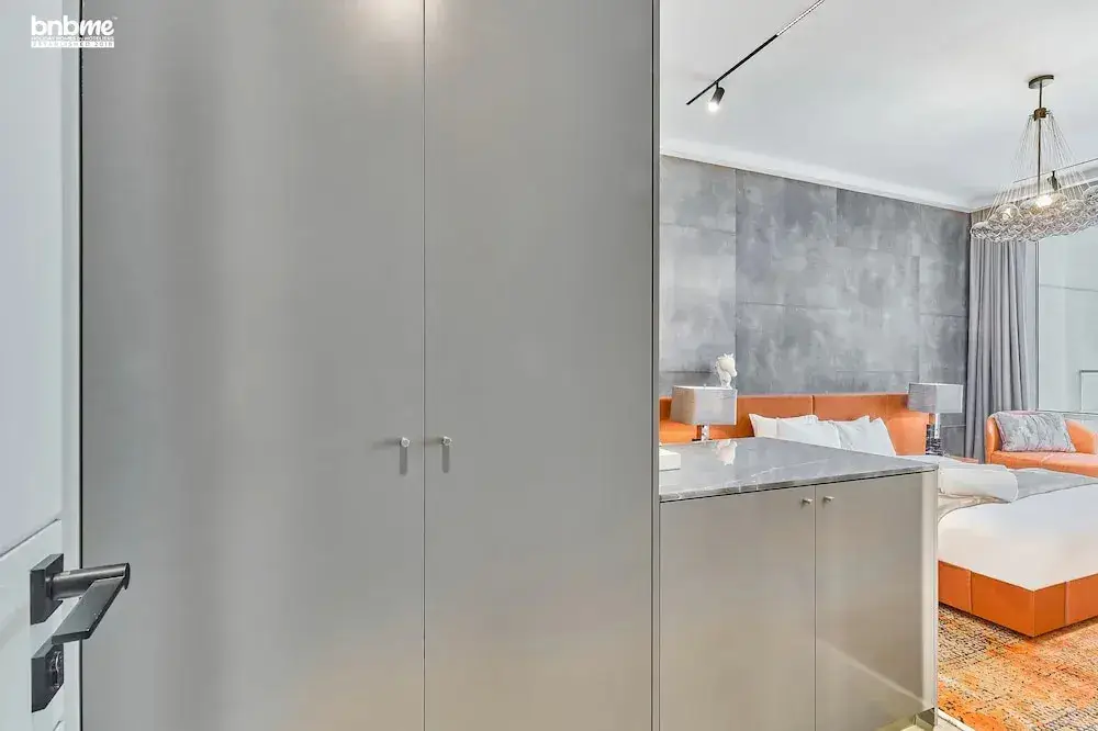 Дубай: 4B Amna Tower 6101 by bnbme homes