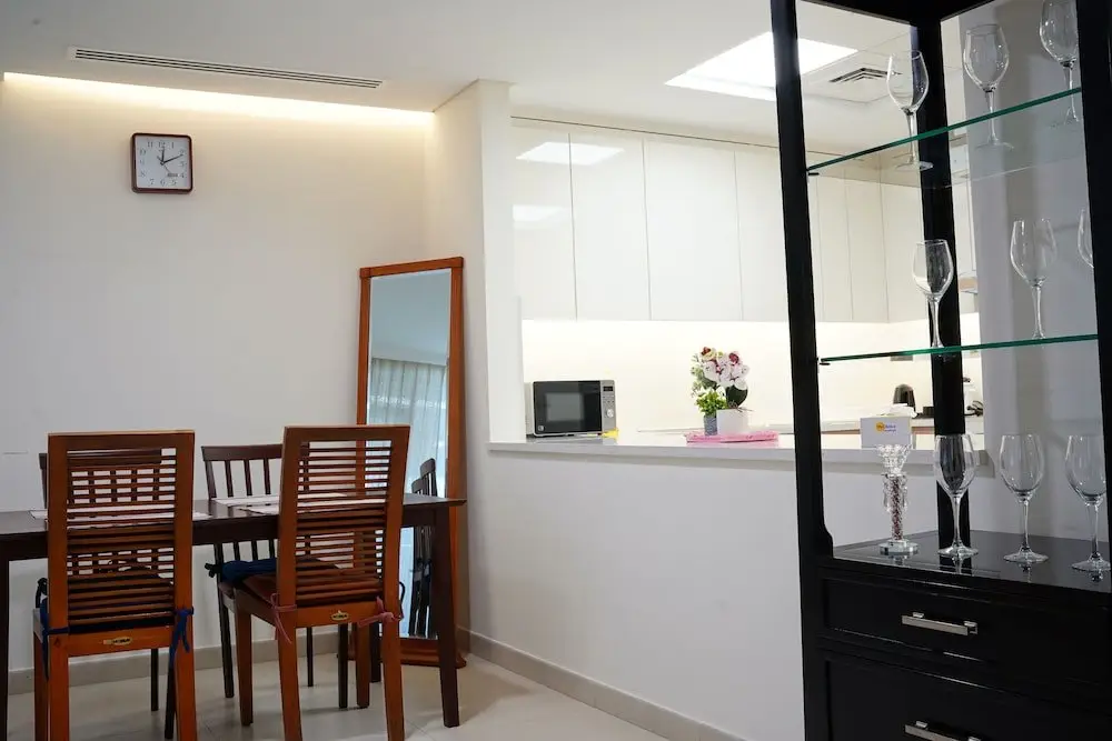 Дубай: 315 furnished 1BR apartments