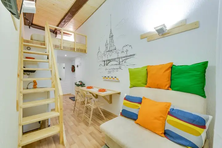 Санкт-Петербург: Travelto Kazanskaya 26