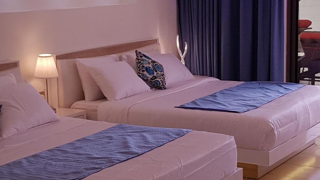 Дубай: Dubai JBR Amaz Penthouse front sea 5 plus 1 Bdr private Climatized pool