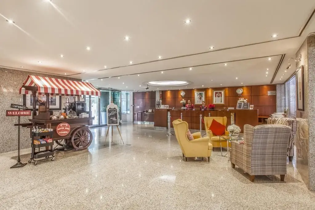 Дубай: Golden Sands 10 Hotel Apartments