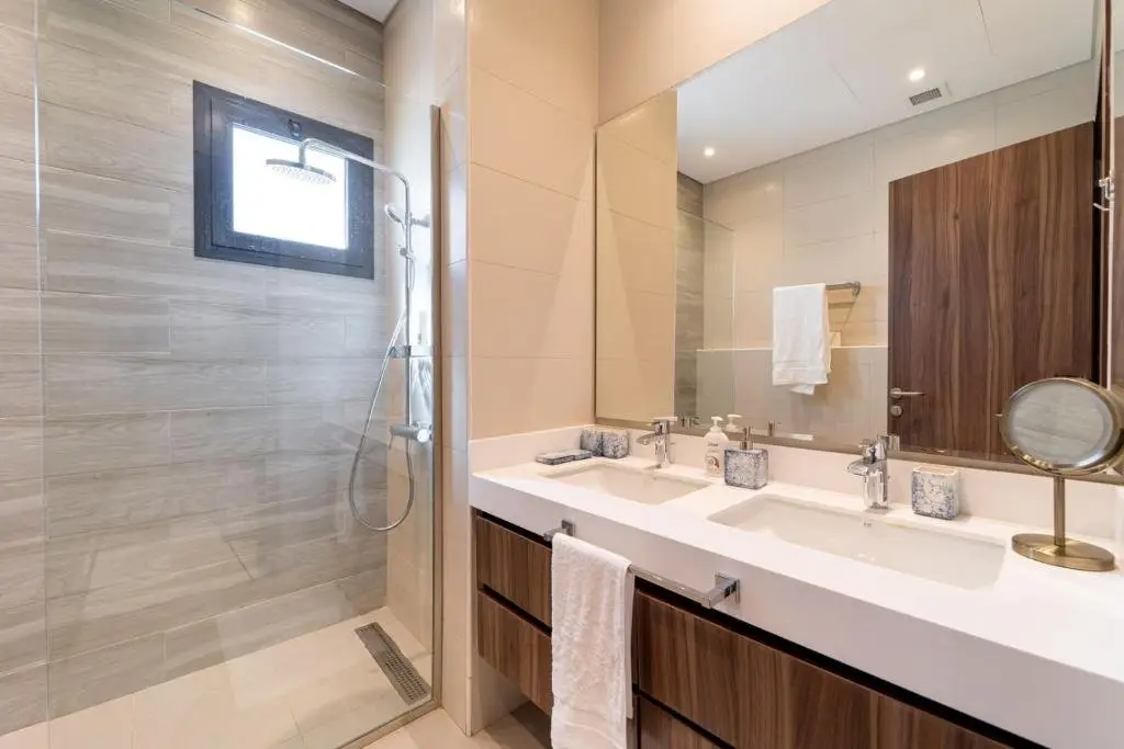 Рас-эль-Хайма: Marbella Luxury 3BR & 5BR Villas at Hayat Island, Mina Al Arab
