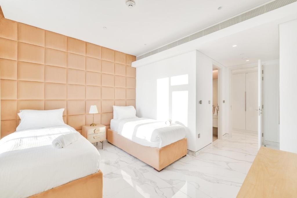 Дубай: Luxe 3 BR Oceanfront Apt with maids room in the heart of Bluewaters Island