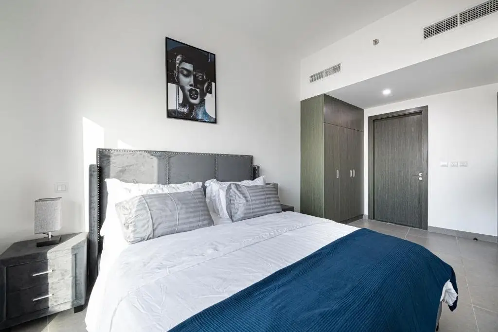 Дубай: Luxury 1BDR Apt in Al Barsha with beautiful city skyline views
