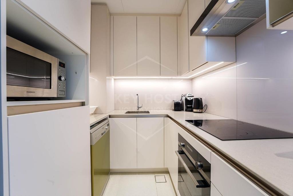 Дубай: KeyHost - Stunning 1BR - The Address Beach Residences JBR -Dubai Marina View - K1470