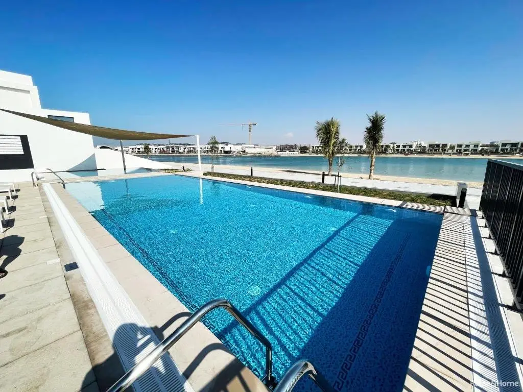 Рас-эль-Хайма: RH- 4BR Luxurious Villa with Private Pool, beach access