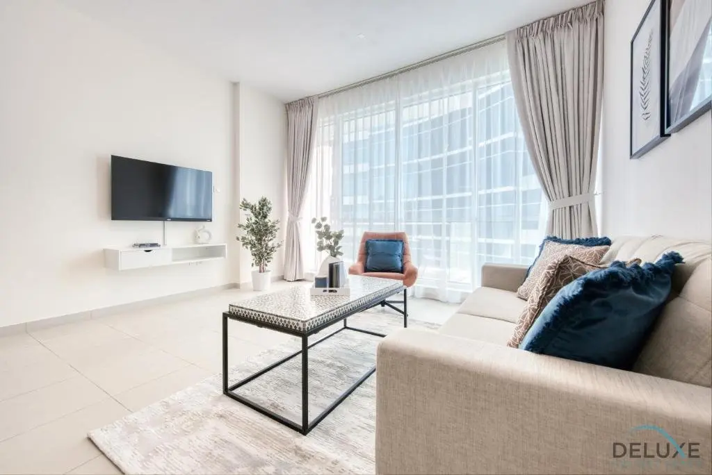 Дубай: Serene 1BR at Park Terrace Silicon Oasis by Deluxe Holiday Homes