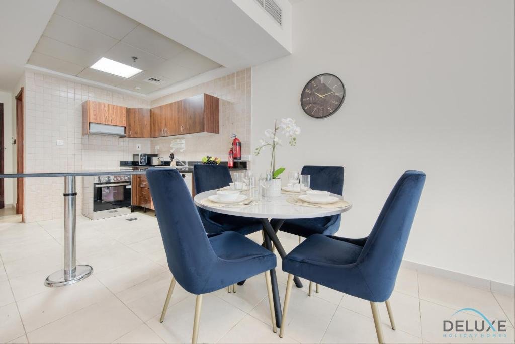 Дубай: Serene 1BR at Park Terrace Silicon Oasis by Deluxe Holiday Homes