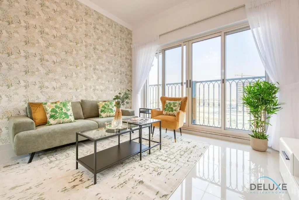 Дубай: Sunny 1BR at Canal Residences West Dubai Sports City by Deluxe Holiday Homes
