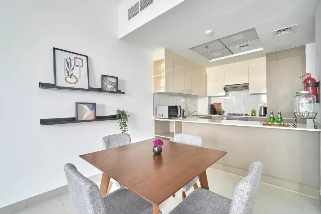 Дубай: Stella Stays Iconic 1 BDR Dubai JVC Large Terrace