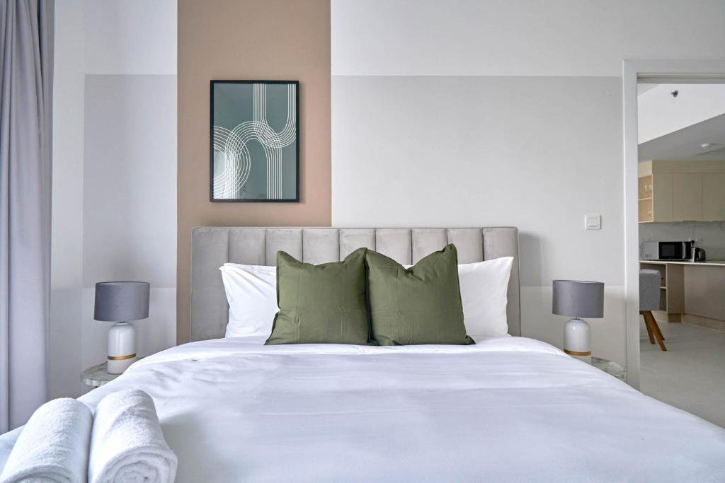 Дубай: Stella Stays Iconic 1 BDR Dubai JVC Large Terrace