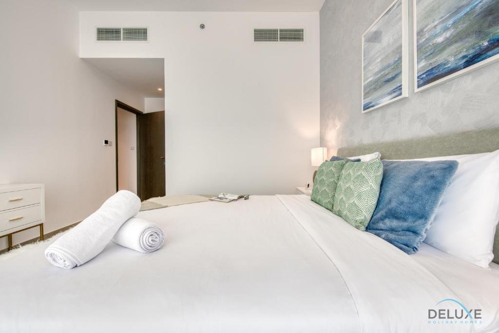 Surreal 2 BR Apartment at Creek Horizon Tower 1 by Deluxe Holiday Homes — фото 1