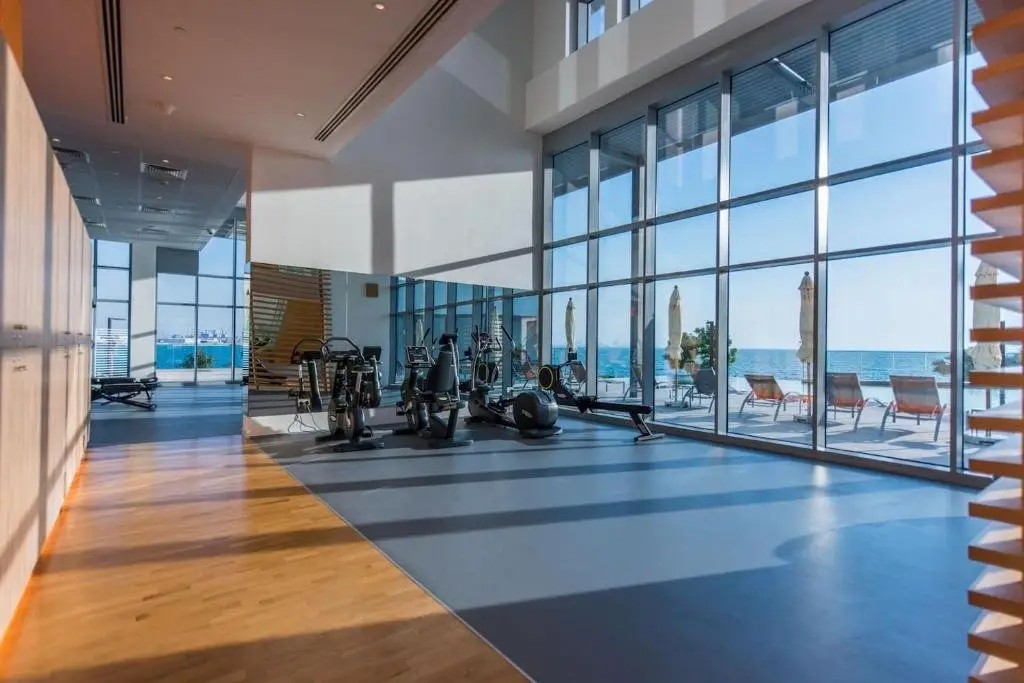 Дубай: Spectacular 3 BR condo with maids room facing the Dubai Eye