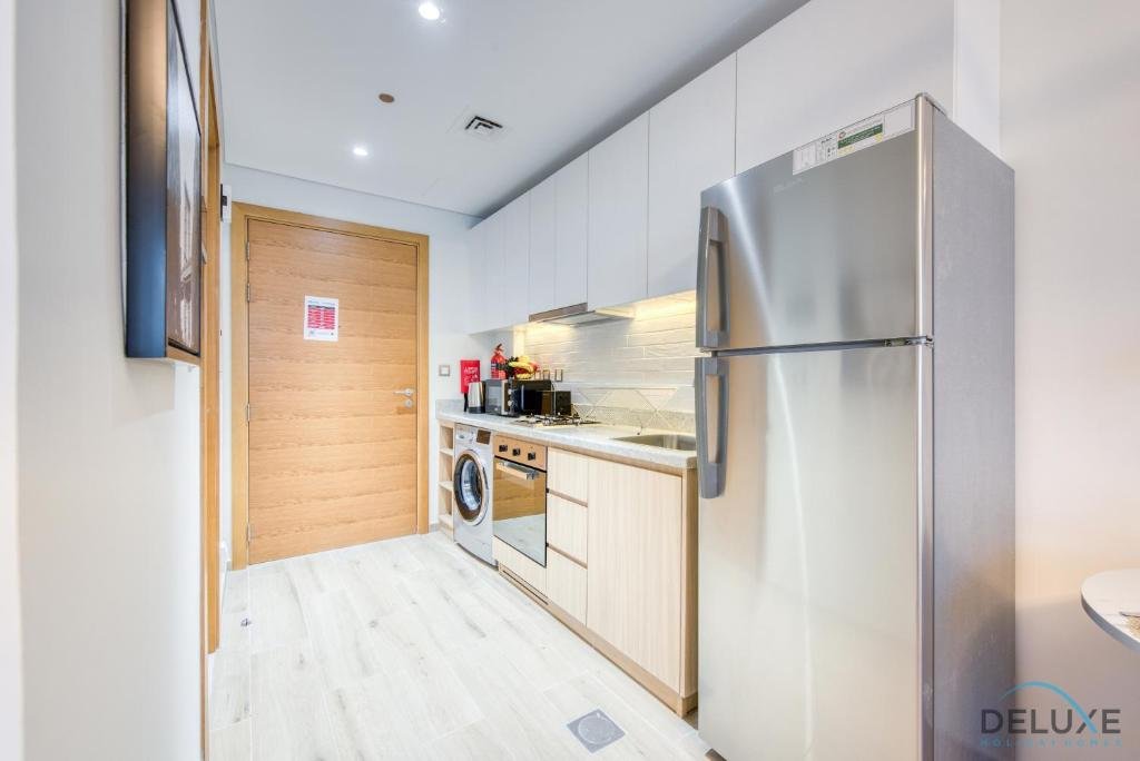 Дубай: Charming Studio at Azizi Aura Residences Downtown Jebel Ali by Deluxe Holiday Homes