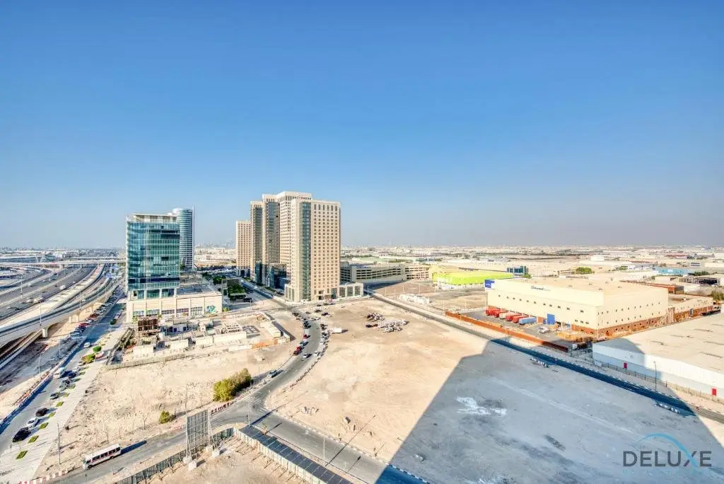 Дубай: Charming Studio at Azizi Aura Residences Downtown Jebel Ali by Deluxe Holiday Homes