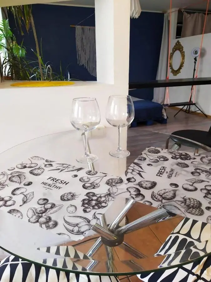 Санкт-Петербург: Laguna loft cтудия с качелями