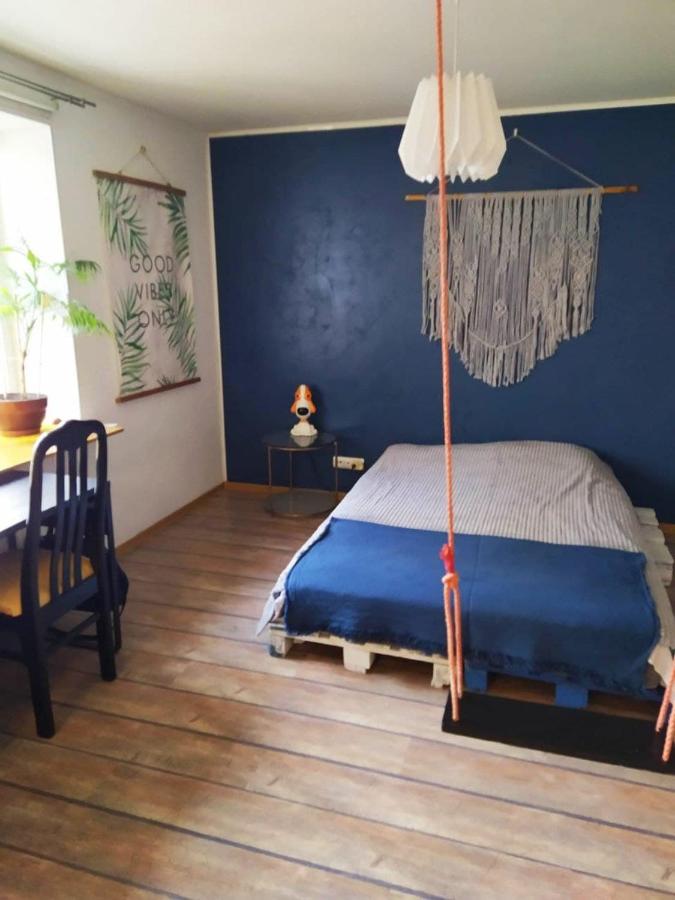 Санкт-Петербург: Laguna loft cтудия с качелями