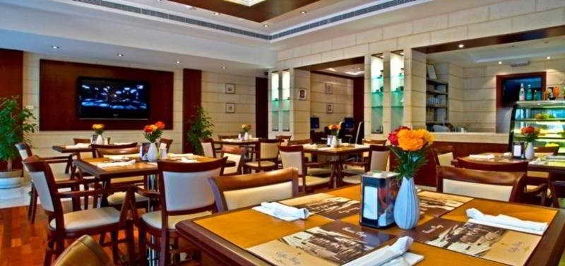 Дубай: Al Faris 3 Deluxe Hotel Apartments