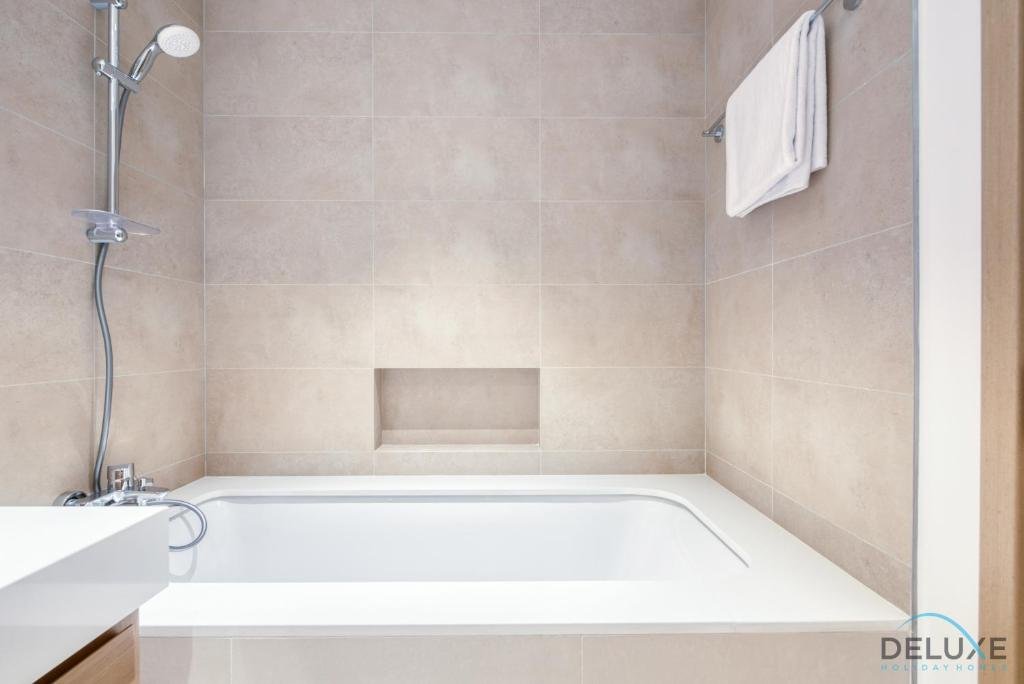 Дубай: Alluring 2BR at Creek Horizon Tower 2 Dubai Creek Harbour