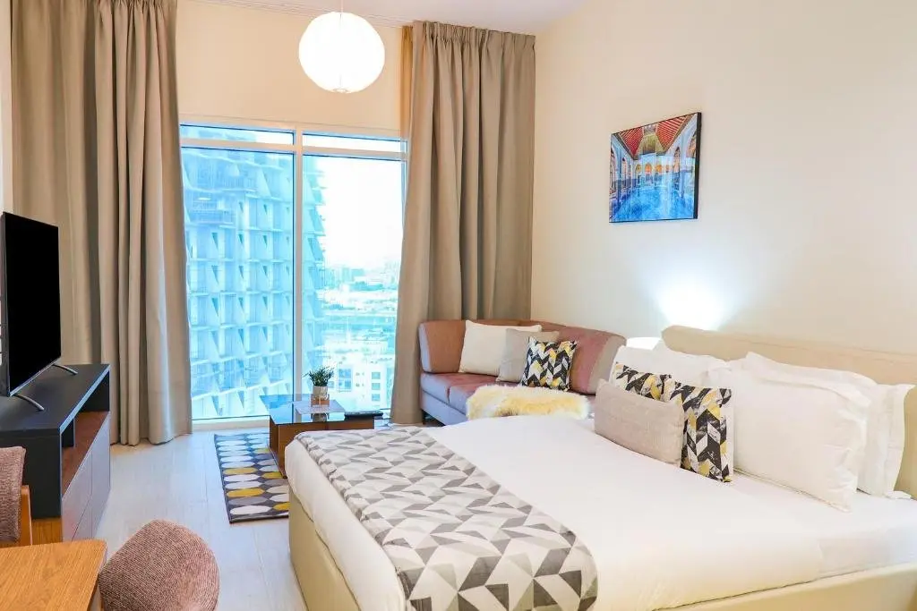 Дубай: Furnished Studio Apartment in Azizi Aliyah Residences, Al Jaddaf