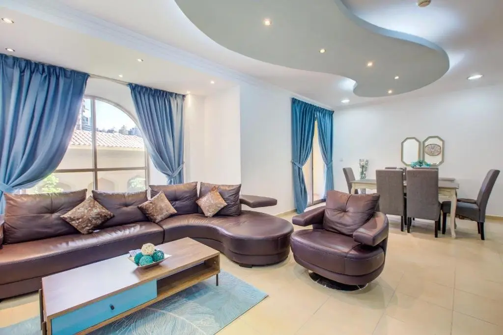 Дубай: 2BR Apartment with Beach Access in Murjan 5 JBR Walk