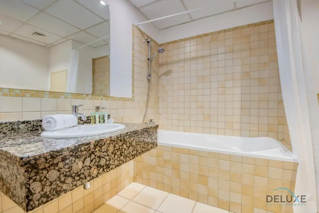 Heavenly 2BR in Shams 2 JBR by Deluxe Holiday Homes — фото 1