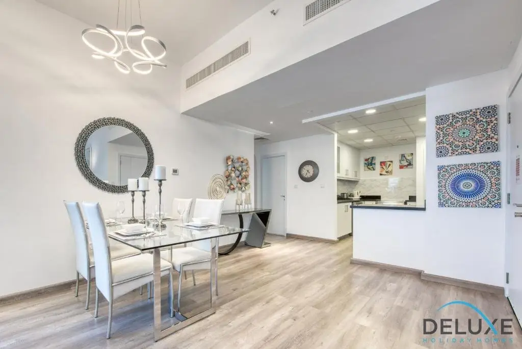 Дубай: Serene 2BR Apartment at Rimal 1 by Deluxe Holiday Homes
