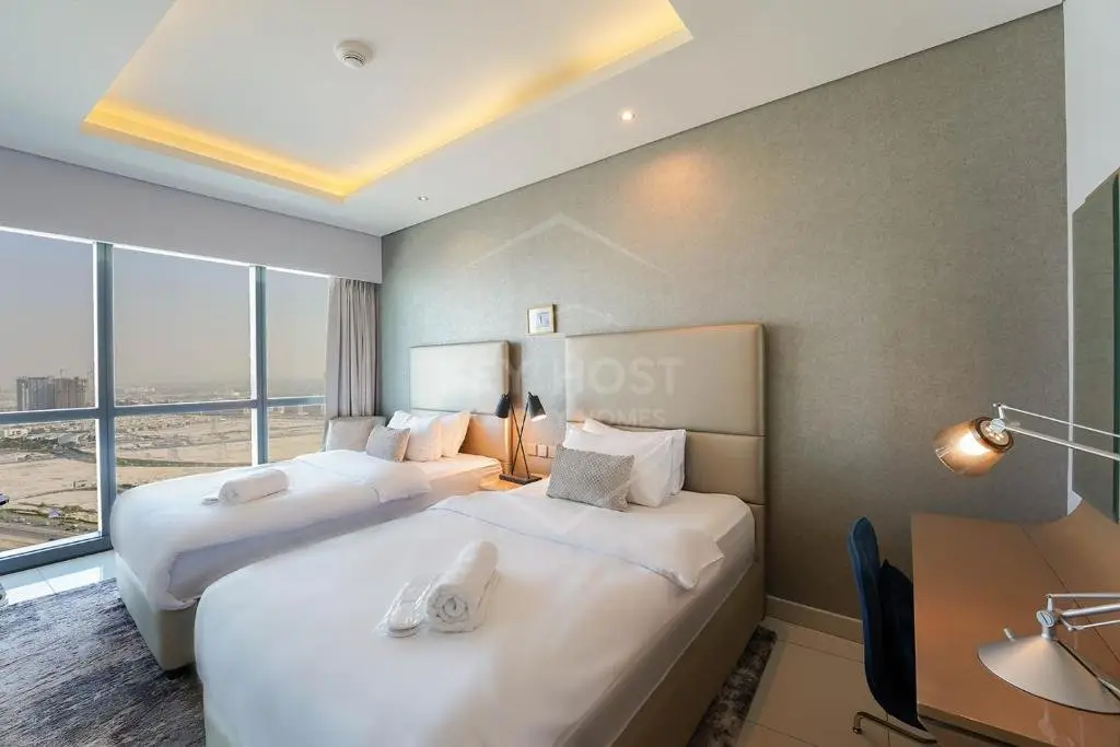 KeyHost - Luxury 2 BR Apt in Paramount Towers by Damac- K3810 — фото 1